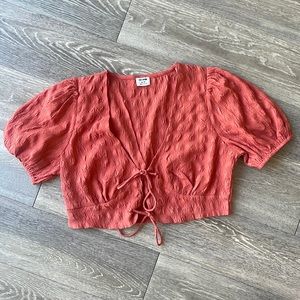 COTTON ON burnt orange crop top with puff sleeves and bow tie front